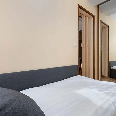 Comfortable With Parking Space By Renters *